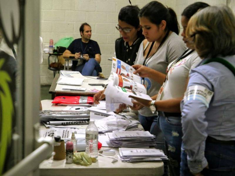 El gobierno estadounidense instó a mantener la calma mientras el CNE continúa el procesamiento de las actas.