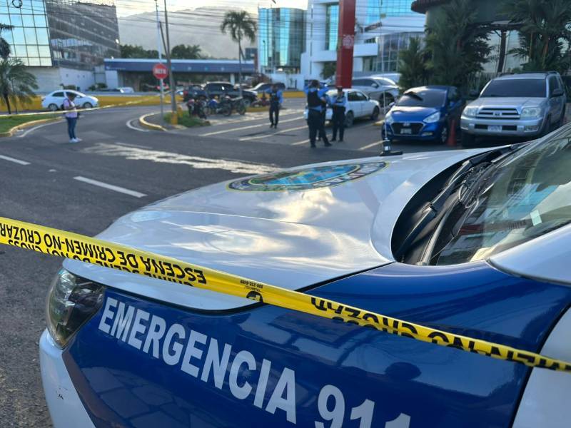 Agentes de la Policía Nacional se desplazaron al lugar para ampliar las investigaciones.