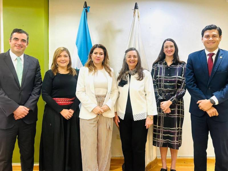 A mediados de enero, las autoridades del Consejo Nacional Electoral (CNE) recibieron a miembros del Centro Carter de Estados Unidos.