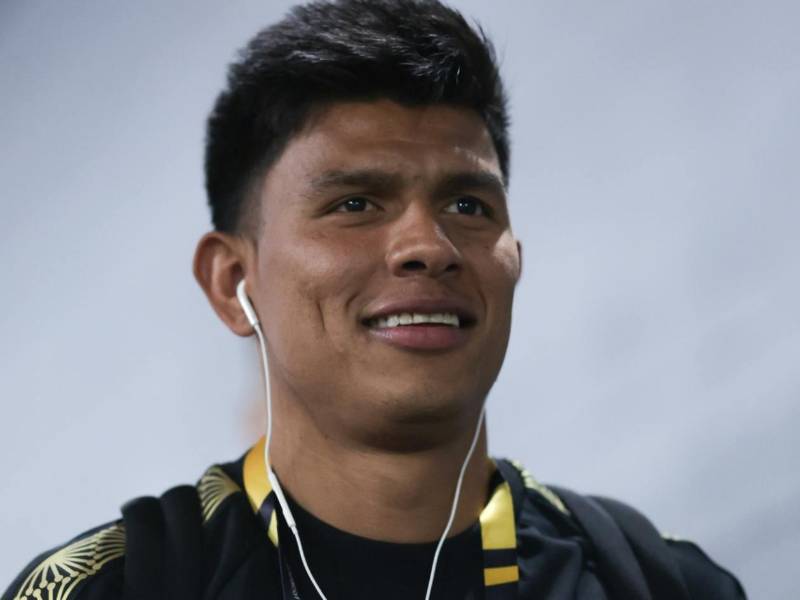 El lateral Jesús Gallardo es baja de México para el duelo ante Honduras.