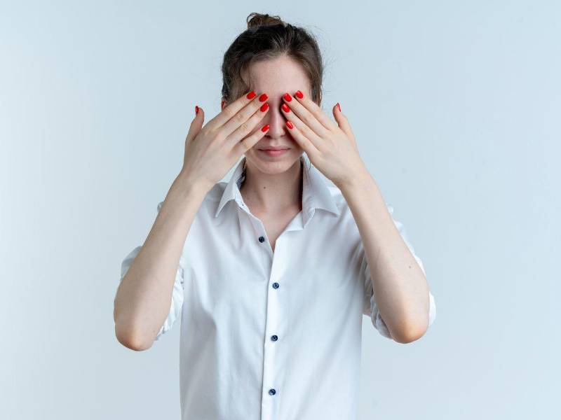 El compromiso con la higiene y las revisiones periódicas es lo que garantiza que nuestra ventana al mundo permanezca nítida y saludable durante toda la vida.