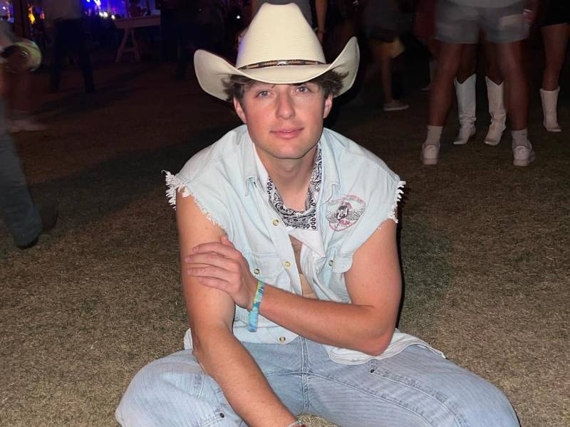 El reconocido creador de contenido en la plataforma TikTok, Tucker Genal, fue hallado muerto en su residencia de Los Ángeles el pasado 11 de diciembre. Tenía 31 años.