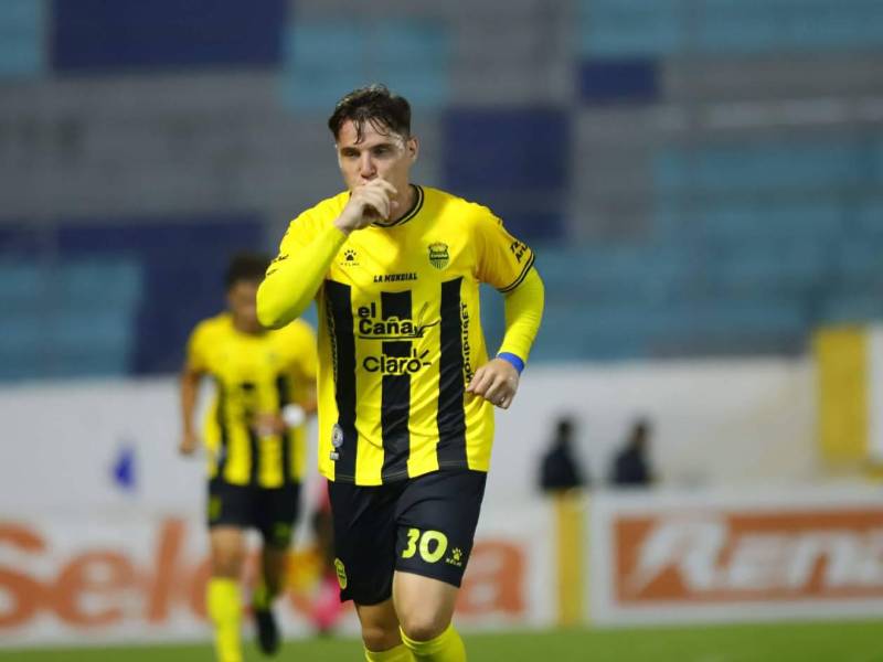 El argentino Sayago del Real España se encargó de abrir el marcador en el Real España vs Génesis.