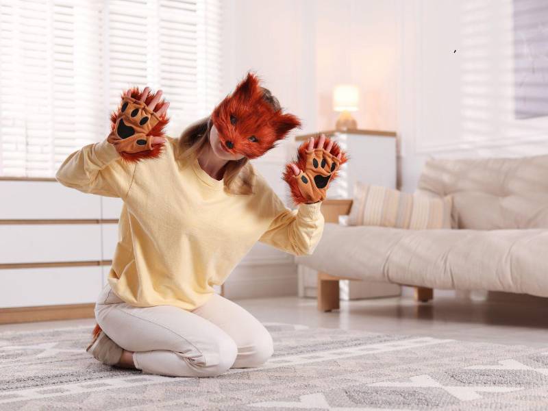 En Argentina se inauguró la primera escuela therian, donde enseñan a vivir como cuadrúpedos.