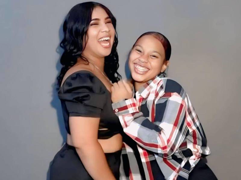 La muerte de una adolescente de 14 años, presuntamente a manos de su hermana, estremeció al sector Taína, San Francisco de Macorís, República Dominicana, mientras salen a la luz nuevos detalles sobre el hecho, ocurrido en medio de un conflicto familiar. Esto dijo la acusada sobre su supuesta participación en el crimen.