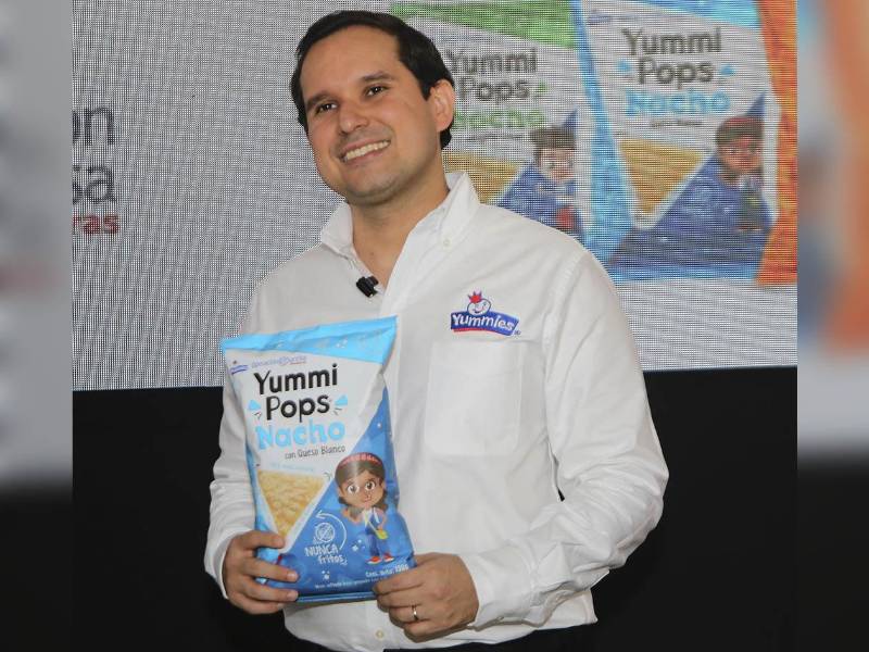 Luis Weddle, gerente de Categoría de Snacks Yummies, destaca el compromiso de la marca con impulsar iniciativas que transforman la vida de la niñez hondureña.