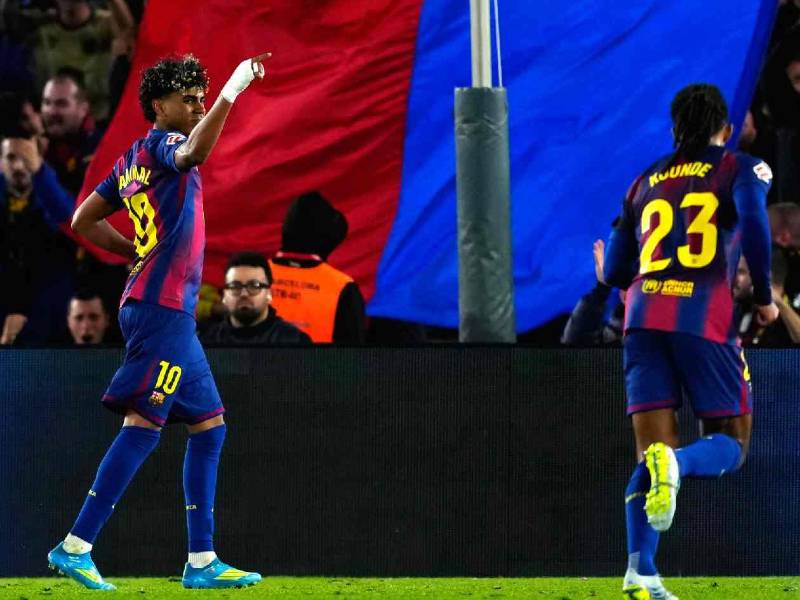 Barcelona es líder de la Liga Española y amplía su ventaja con Real Madrid.