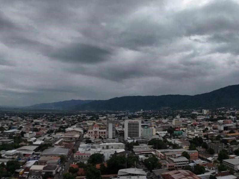 Copeco vigila el posible ingreso del primer frente frío de la temporada a la zona norte de Honduras, con lluvias fuertes y riesgo de inundaciones