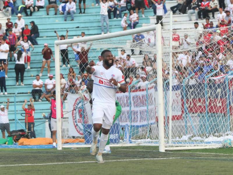 Olimpia cobra su revancha en La Paz con valioso triunfo y escala