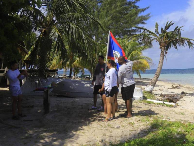 Los turistas nacionales les dicen a los cayos Zapotillos los cayos de Belice desconociendo que son hondureños.