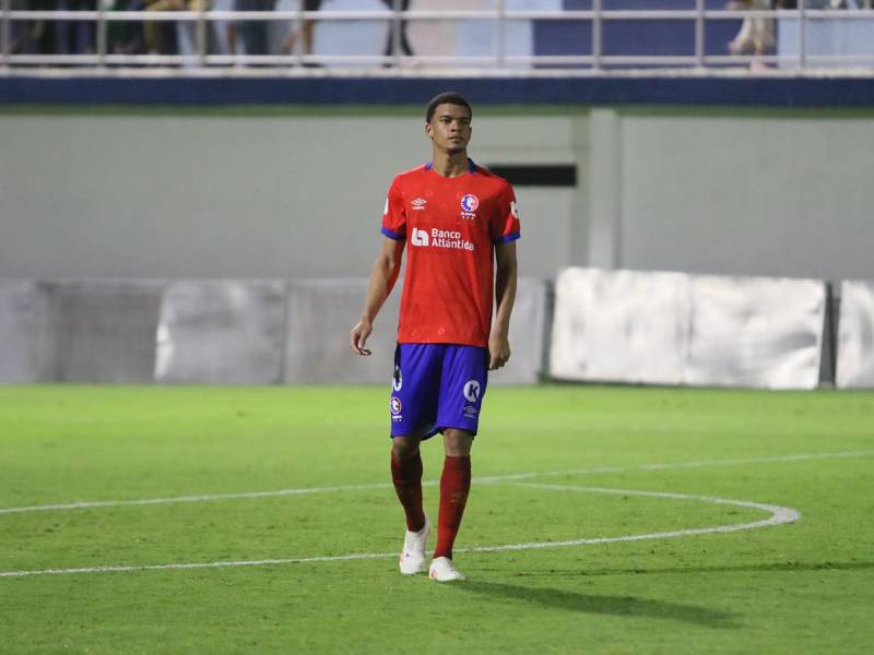 Clinton Bennett, el debutante del Olimpia en el juego contra el Juticalpa FC.
