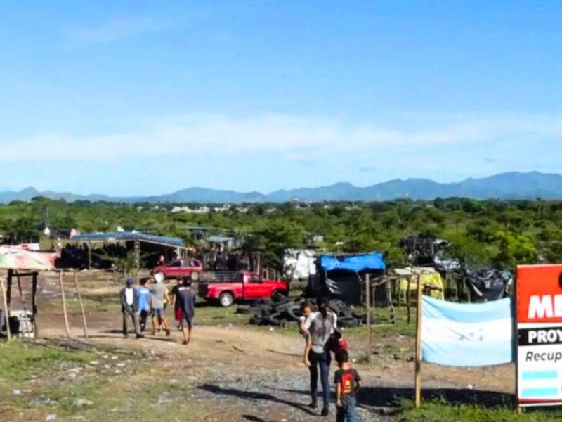 Las autoridades realizaron el desalojo de tierras que estaban ocupadas por invasores en el departamento de Choluteca, según lo dio a conocer Javier Talabera, director del Instituto Nacional Agrario (INA).