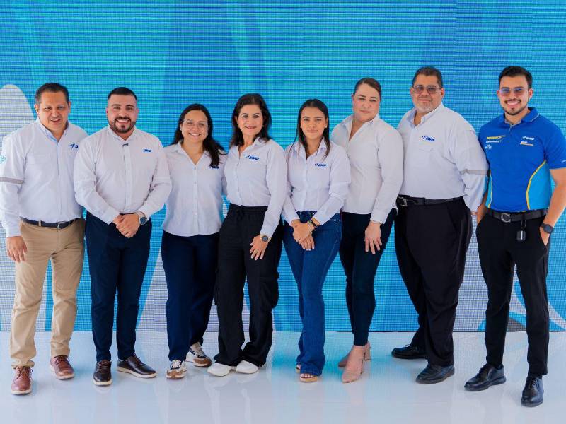 Ejecutivos de UNO participaron en el cuarto y último sorteo realizado en UNO Limonar, en San Pedro Sula.