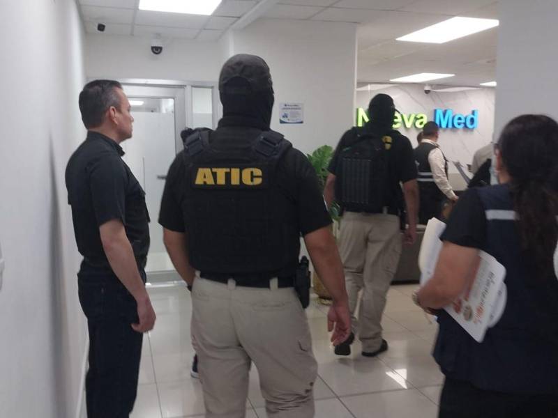 La drástica medida de la clínica de cerrar sus puertas y suspender atenciones ocurre apenas cuatro días después de la serie de investigaciones “Estafas Médicas”.