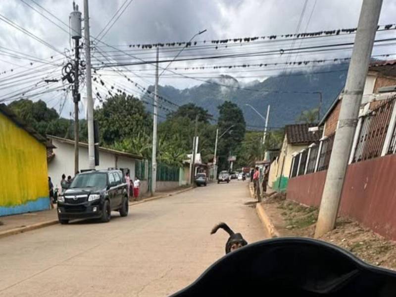 La tragedia causó un profundo impacto en redes sociales, donde familiares cercanos compartieron mensajes de despedida y dolor.