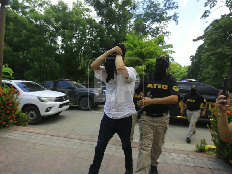 Las autoridades policiales no brindaron detalles del caso en el que se reveló la identidad del testigo protegido.