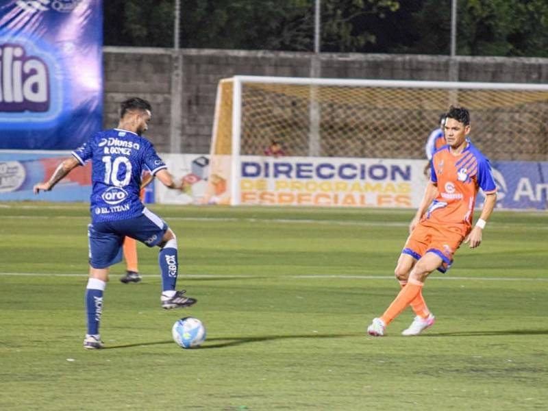 Rodrigo 'Droopy' Gómez erró un penal que pudo darle el triunfo al Motagua ante los Lobos de la UPN.