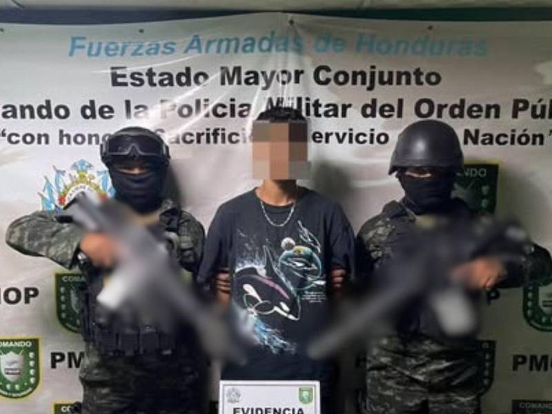Arrestan a presunto integrante de la MS-13 durante operativo antidrogas en Tegucigalpa.