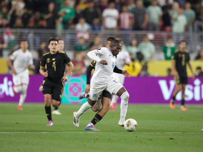 Dixon Ramírez terminó siendo titular en la Selección de Honduras en la Copa Oro 2025.