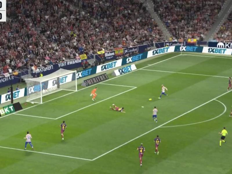 Segundo fallo increíble de Griezmann en el duelo Atlético de Madrid vs Barcelona.