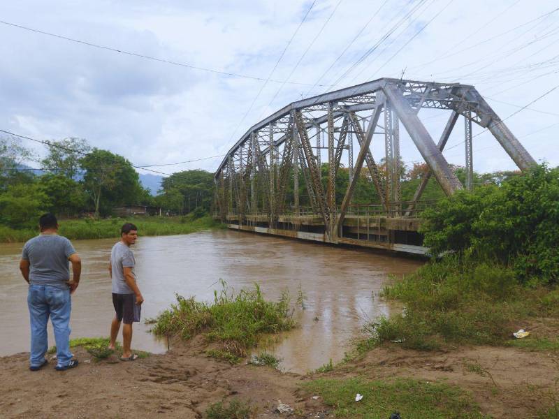 El Progreso, Yoro volvió a sufrir inundaciones por filtraciones en bordos que no fueron reparados.