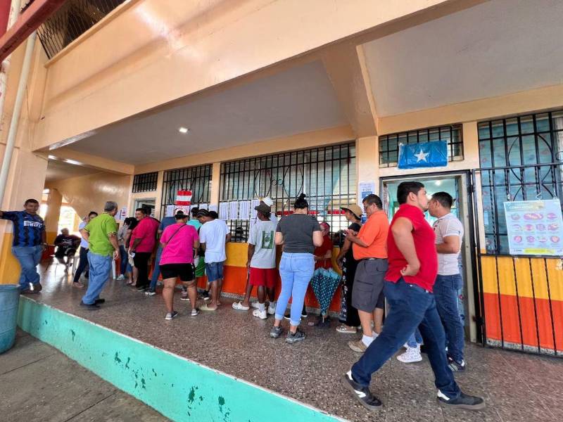 Los porteños viven una fiesta cívica durante Elecciones Primarias 2025, donde no se han reportado incidentes.