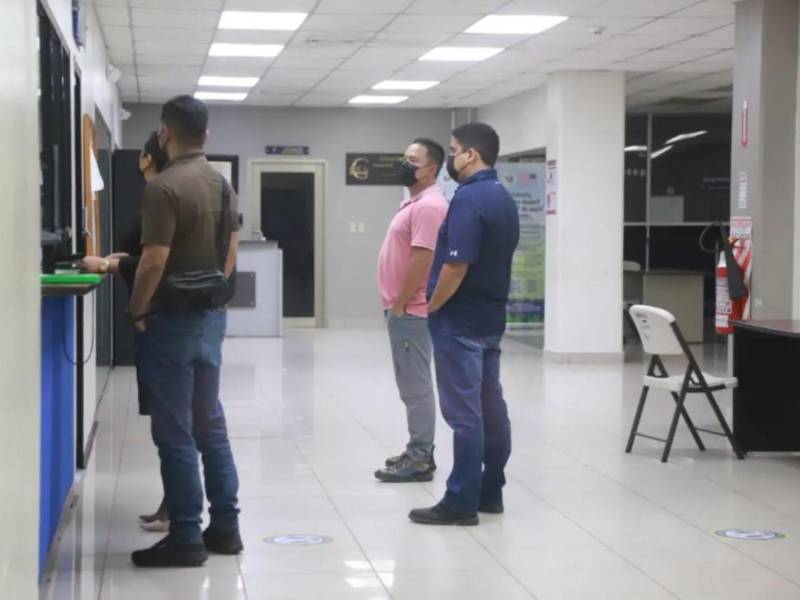 <b>Las investigaciones del caso se remontan al pasado 19 de octubre de 2026, cuando las autoridades realizaron un allanamiento en un inmueble situado en el bulevar Mackey de San Pedro Sula. </b>