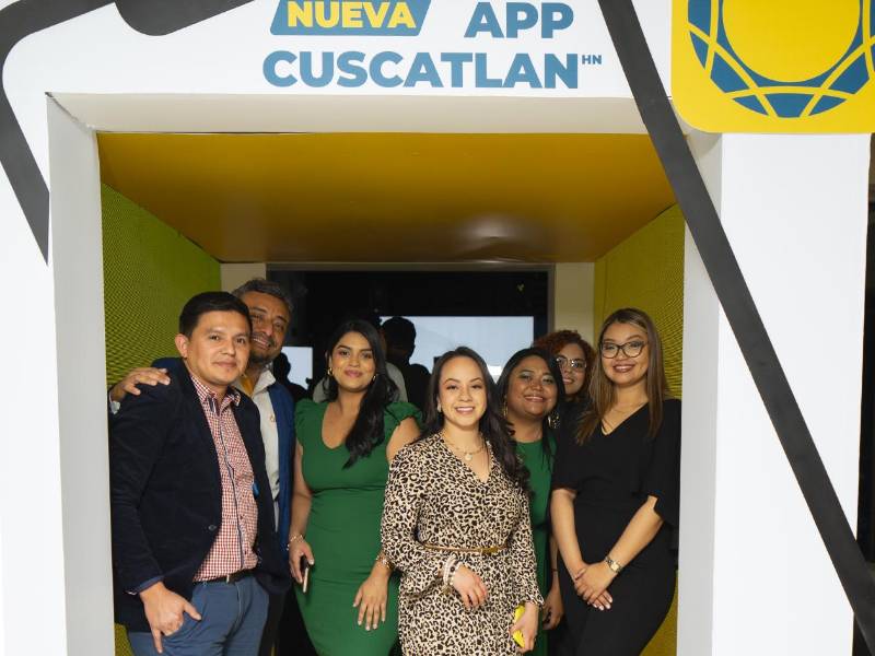 ¡Éxito total! La App CUSCATLAN HN se posiciona como la aplicación financiera número uno en descargas.