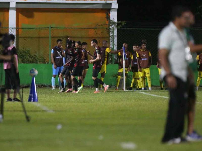 Choloma y Real España juegan este jueves en el Estadio Rubén Deras por la jornada 17 del Clausura 2026.