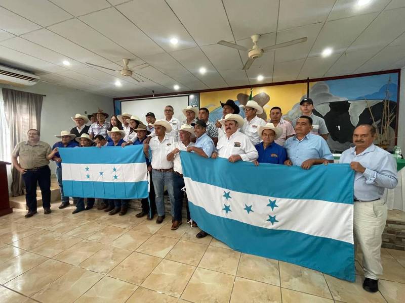 La nueva junta directiva de la Asociación de Ganaderos y Agricultores de Atlántida (AGAA), encabezada por Margarito Vásquez, busca acercamiento con el gobierno de Nasry Asfura.