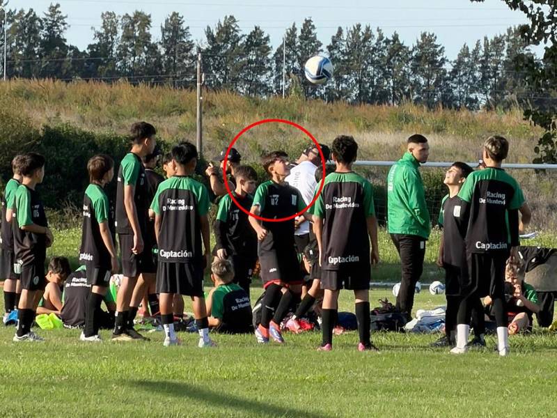 El jovencito está teniendo una formación de alto nivel en el fútbol de Uruguay, una de las mejores escuelas para potenciar el talento.