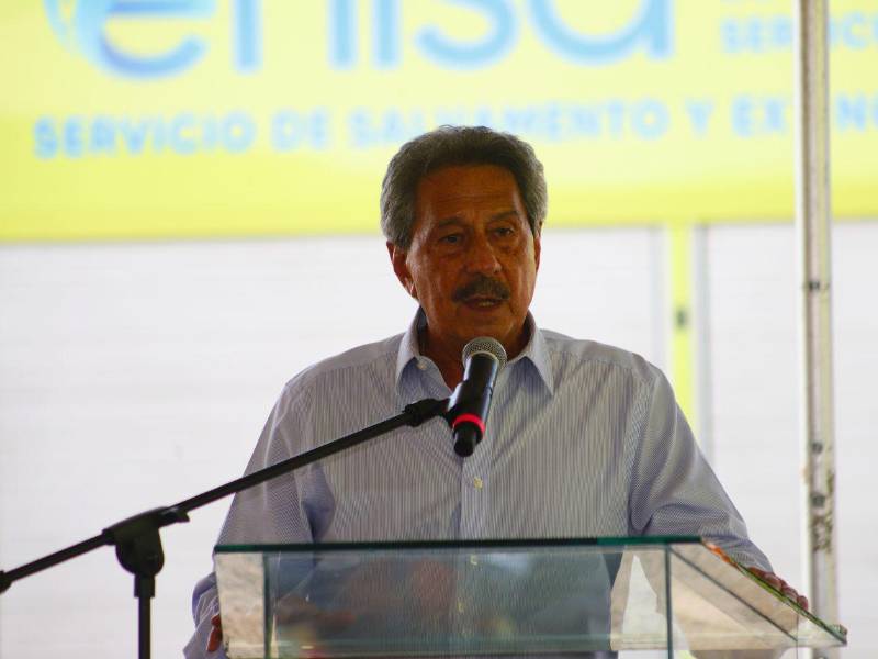 Pamy Marinakys, secretario de la Junta Directiva de EHISA, subrayó que cumplir con los estándares internacionales es un requisito indispensable para atraer inversiones y garantizar la conectividad aérea.
