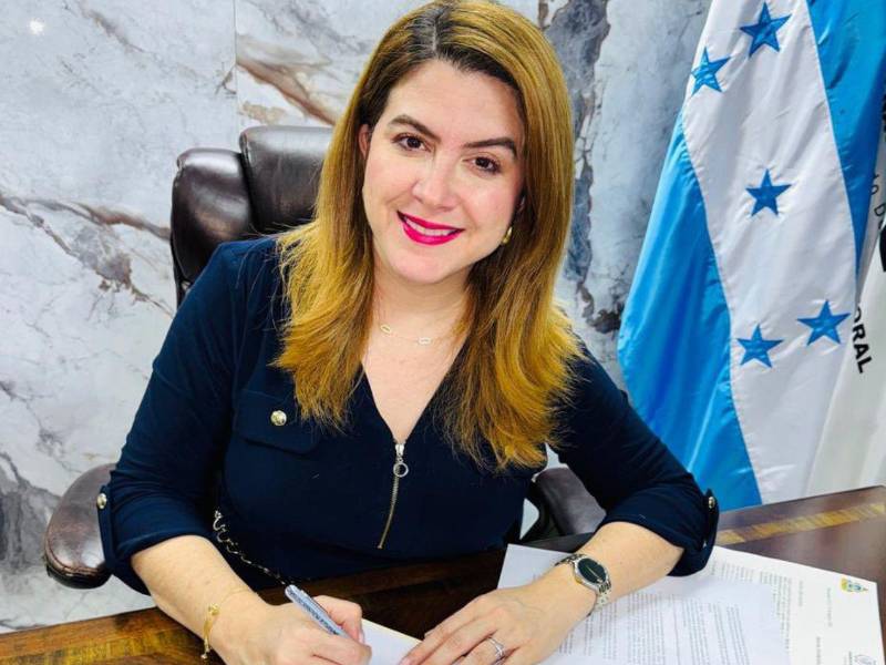 Defensa de la consejera Cossette López Osorio explicó que con el recurso se busca que un peritaje técnico determine con claridad la autenticidad y procedencia de los audios.