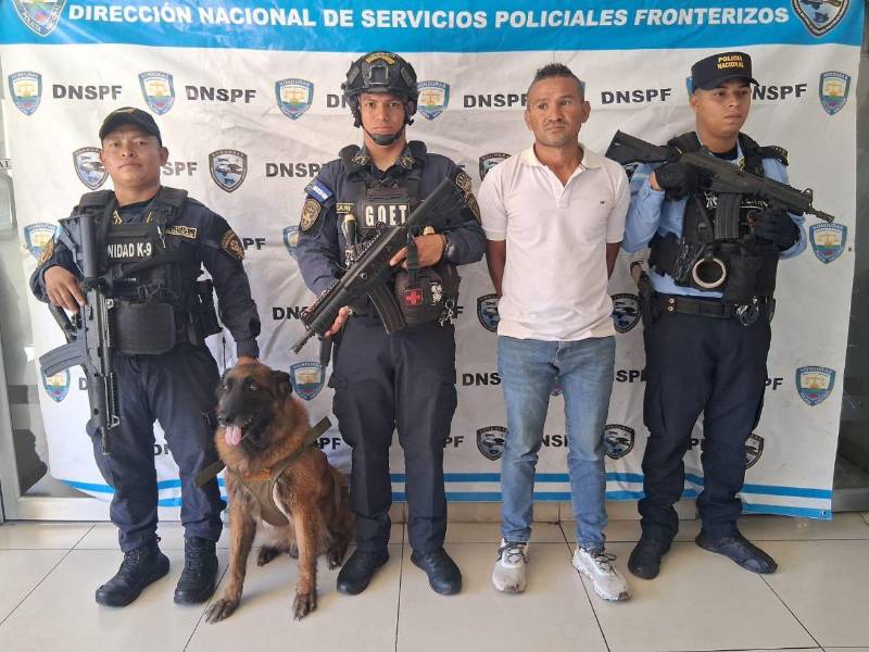 El detenido fue identificado como Deris Enrique Flores Maradiaga.