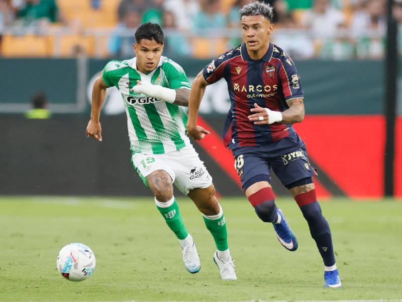 El Levante de Kervin Arriaga se jugaron la vida en la última jornada de la Liga Española.