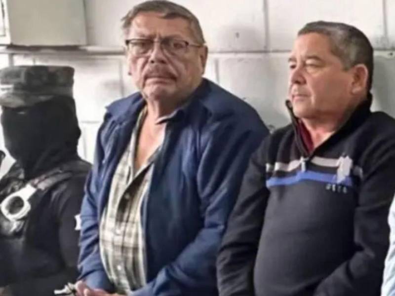 Fotografía de archivo de la captura de los excomandantes militares vinculados al caso de Isy Obed Murillo.