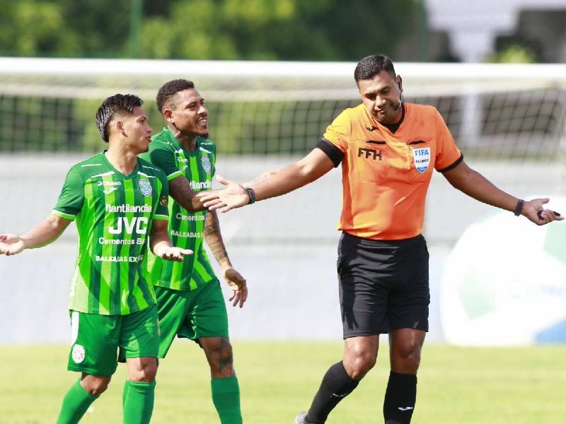 Platense y Marathón se ven las caras esta tarde en el Estadio Excélsior.