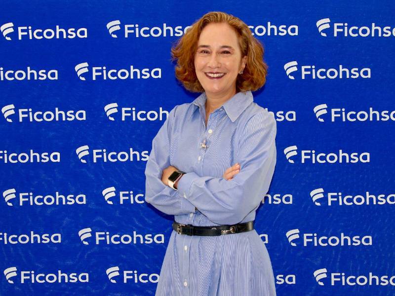 Ana María Rubio, vicepresidenta de Talento Humano, señaló que el principal desafío identificado es la búsqueda de talentos específicos con competencias de innovación, lo que ha llevado a establecer alianzas con gobiernos y comunidades para desarrollar dichas habilidades desde etapas formativas.