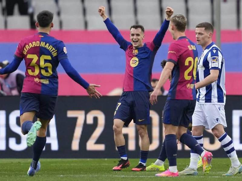 Gerard Martín y Marc Casadó anotaron para el Barcelona en la primera parte.