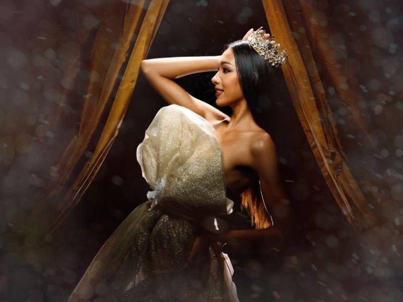 La madre de una reconocida exmiss y conductora de televisión confirmó que su hija permanece internada en la Unidad de Cuidados Intensivos (UCI) de una clínica local en Surco, luego de sufrir un aparatoso accidente vehicular en la madrugada del jueves 12 de febrero.