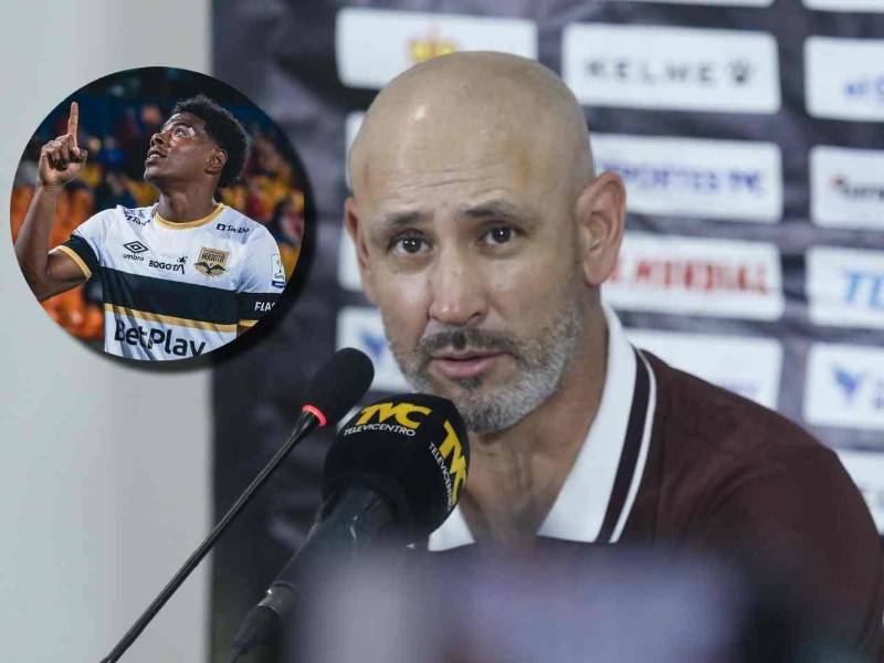 Eduardo Espinel en conferencia de prensa luego de la derrota del Olimpia ante el Real España.