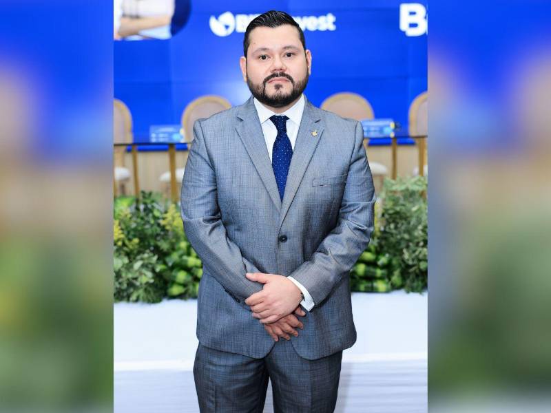 Daniel Martínez, vicepresidente ejecutivo de Finanzas de Banpaís, señaló que los fondos están destinados principalmente a pymes lideradas por mujeres.