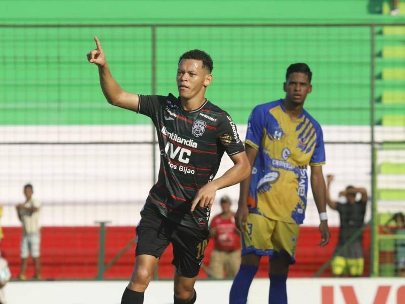 Damin Ramírez, celebrando su gol contra los Lobos de la UPN.