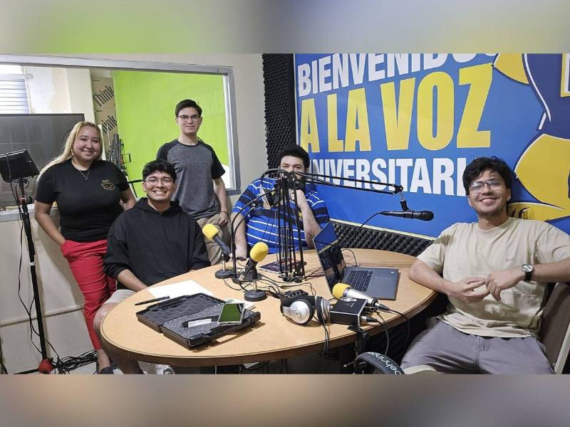 Gracias al apoyo de la Facultad de Periodismo, el equipo logra con mayor éxito la creación e integración de efectos de sonido para los personajes para que el jugador sienta real la experiencia.