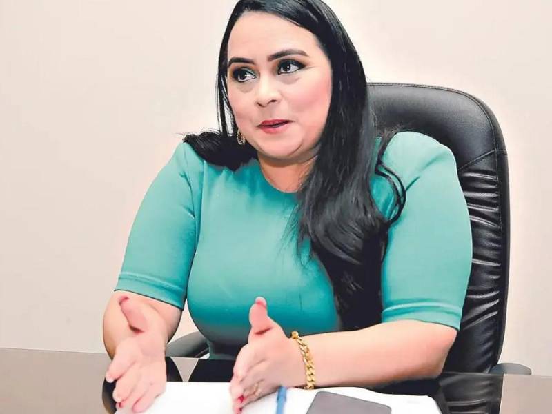 <b>Ninfa Suyapa Flores Castellanos</b>, exdirectora del Instituto Nacional para la Atención a Menores Infractores (<b>Inami</b>).