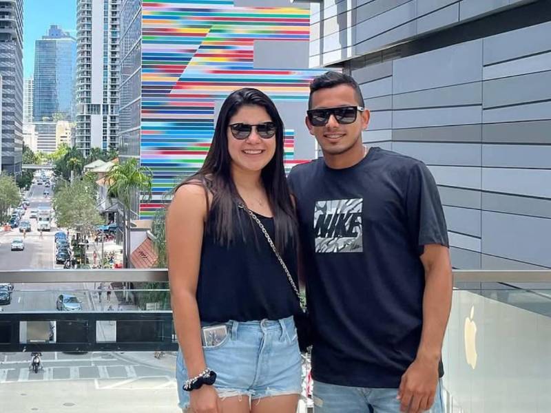 El futbolista hondureño Edwin Rodríguez y su esposa, Vanessa Hernández, sorprendieron a sus seguidores al revelar una de las noticias más especiales de sus vidas.