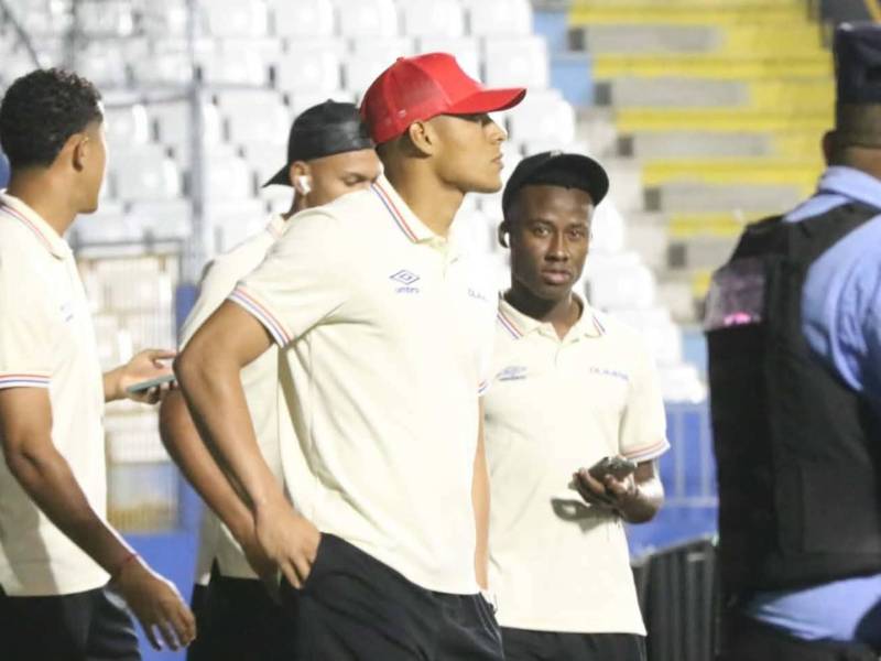 Jugadores del Olimpia instalados en el estadio Nacional.