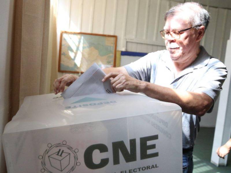 La institución recordó que la Constitución prohíbe cualquier acción que directa o indirectamente restrinja la participación democrática.