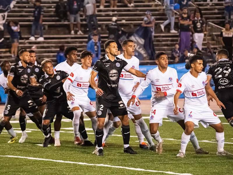 Olimpia y Motagua firmaron un empate 2-2 en el amistoso en New Orleans.