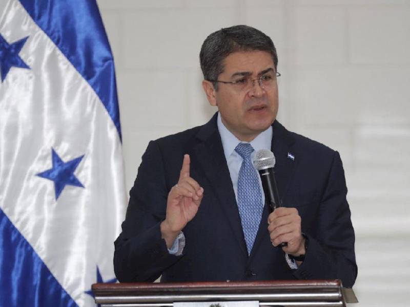 Juan Orlando Hernández, expresidente de Honduras, durante una conferencia de prensa.